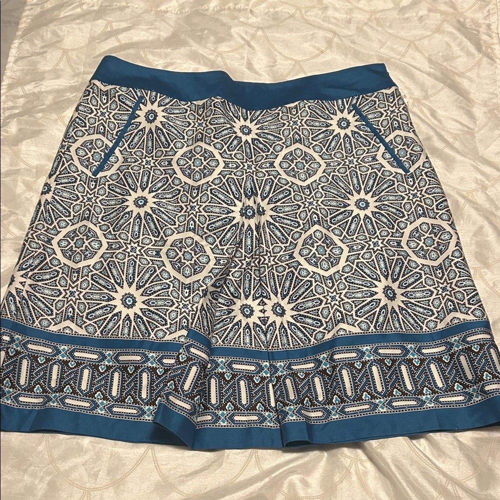 Ann Taylor Blue and White Patterned Skirt